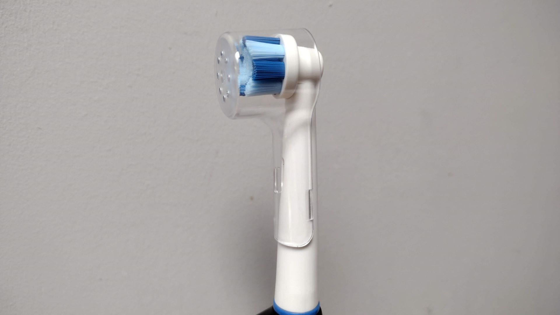 Cepillo de dientes eléctrico giratorio Bitvae R2