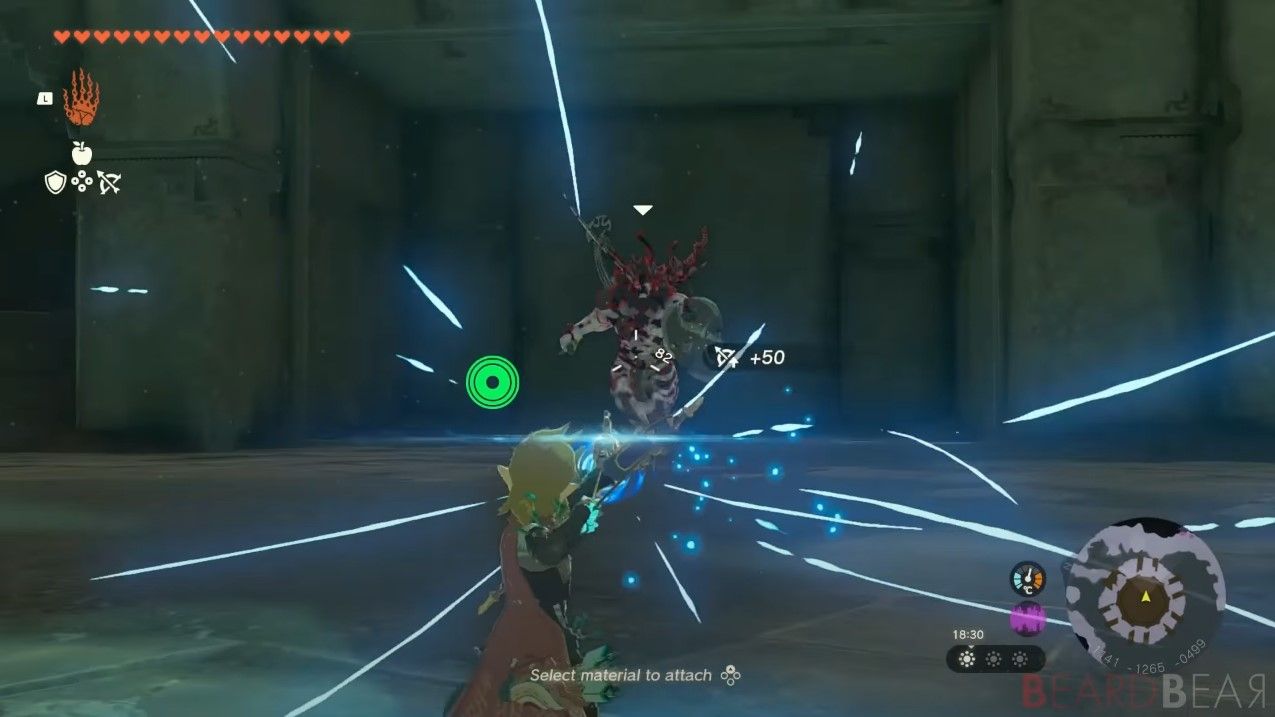 Zelda: Tears of the Kingdom's Link apunta una flecha a un Lynel, que carga en su dirección.