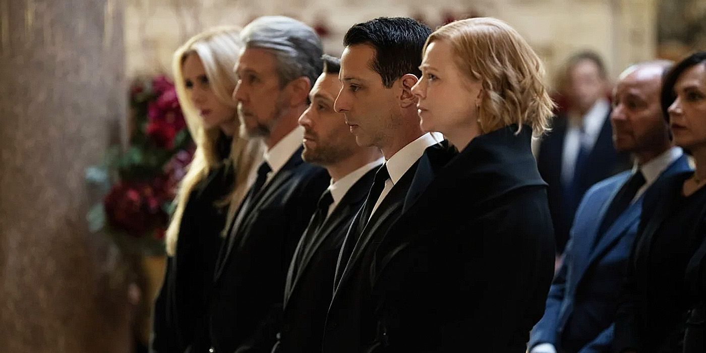 Kendall, Connor, Shiv, Roman y Wylla se ponen de pie en el funeral de Logan en Succession temporada 4, episodio 9