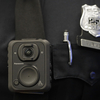 ¿Debería la policía controlar las imágenes de su propia cámara corporal? 