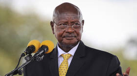 El presidente de Uganda arremete contra West por promover los derechos LGBTQ en África