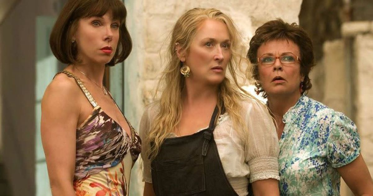 Christine Baranski como Tanya, Meryl Streep como Donna y Julie Walters como Rosie