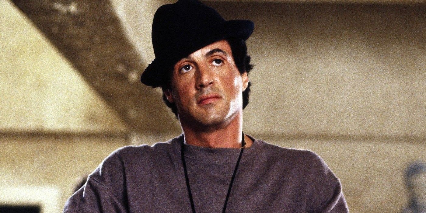 Sylverster Stallone con sombrero es Rocky 5 mientras entrena