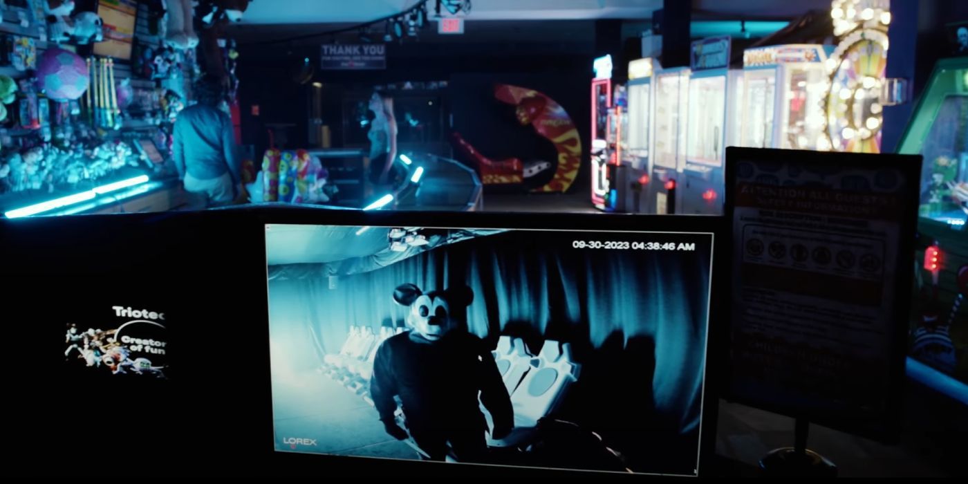 Un asesino disfrazado de Mickey Mouse aparece en una cámara de seguridad en Mickey's Mouse Trap