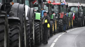 Los agricultores paralizan a Polonia