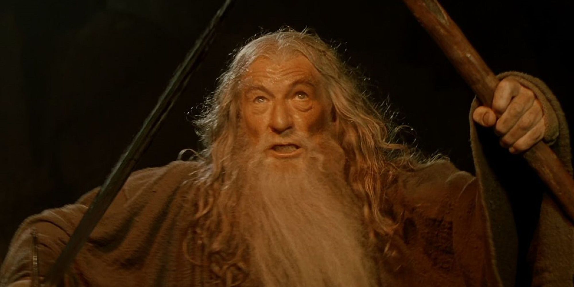 Gandalf gritando "No debe pasar" en el Balrog en Moria en La Comunidad del Anillo