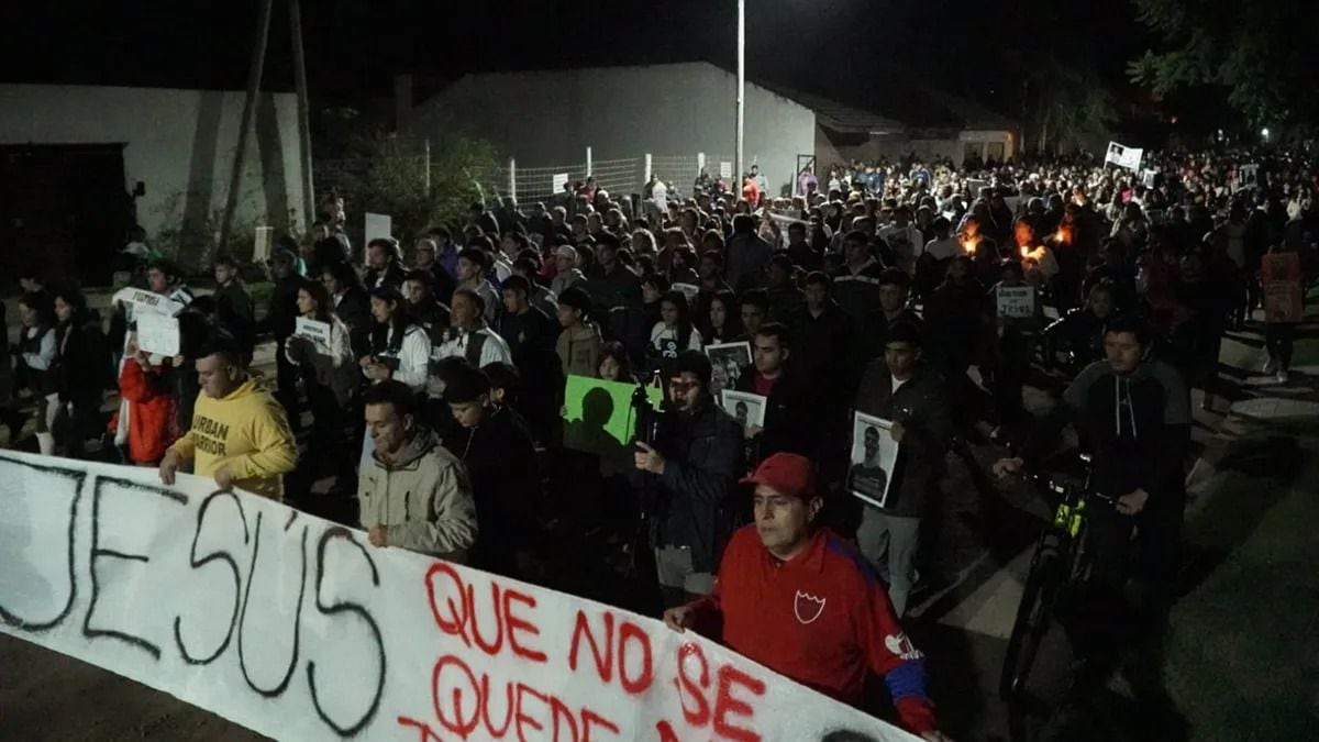 Massive march in General Cabreraen, demanding justice for Jesús Buffarini (Courtesy Andrés Oviedo / El Puntal)